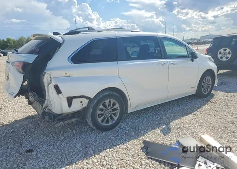 2021 Toyota Sienna Xle from USA, damaged, VIN 5TDYRKEC8MS040286
